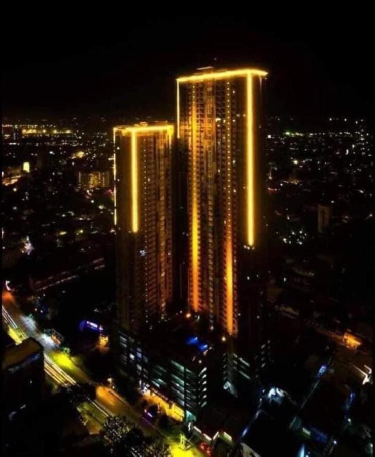 Апартаменти Horizon 101 A2 Shortwalk Robinson Mall Mango Square Bar Cebu Екстер'єр фото
